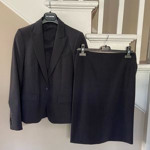 Women’s Theory 3 piece suit
